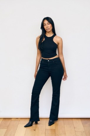 Jennifer Elysee — fit model, Hands by TDA