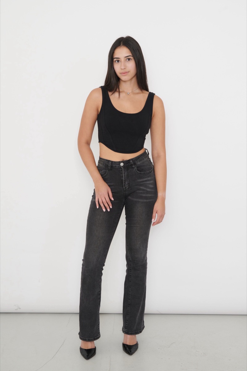 Leela Saili — fit model, Hands by TDA