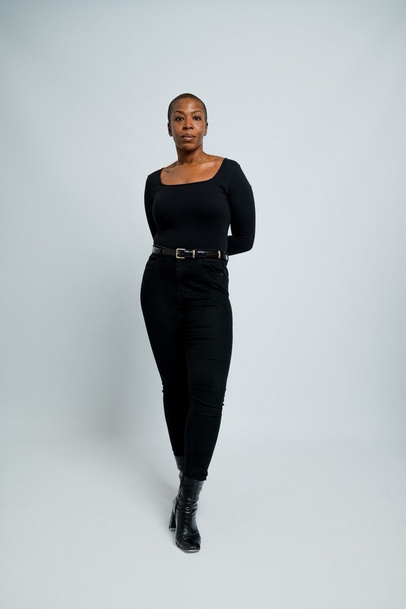 Linda Egwuekwe — fit model, Hands by TDA