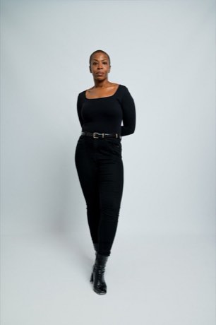 Linda Egwuekwe — fit model, Hands by TDA