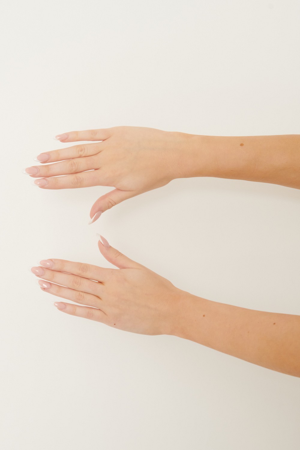 Aaliyah Hubaishi — hand model, portrait