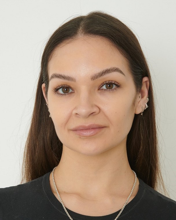 Darcy B — headshot