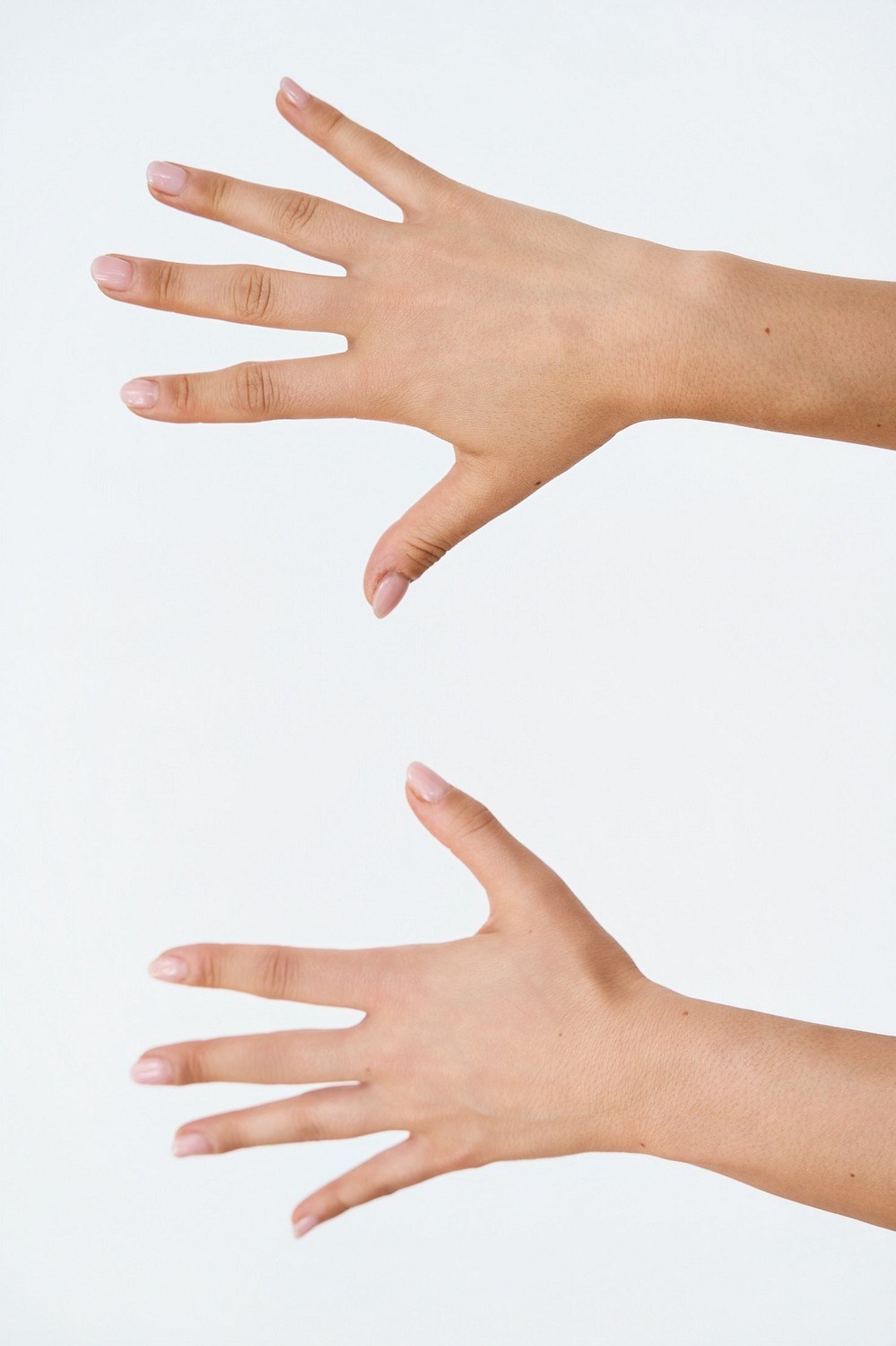 Kyi — hand model, portrait