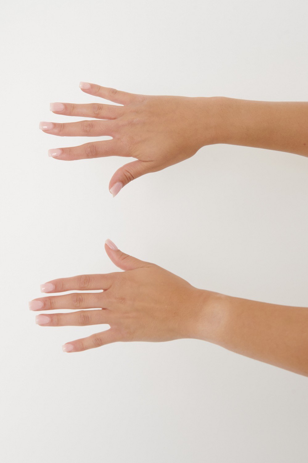 Leela Saili — hand model, portrait