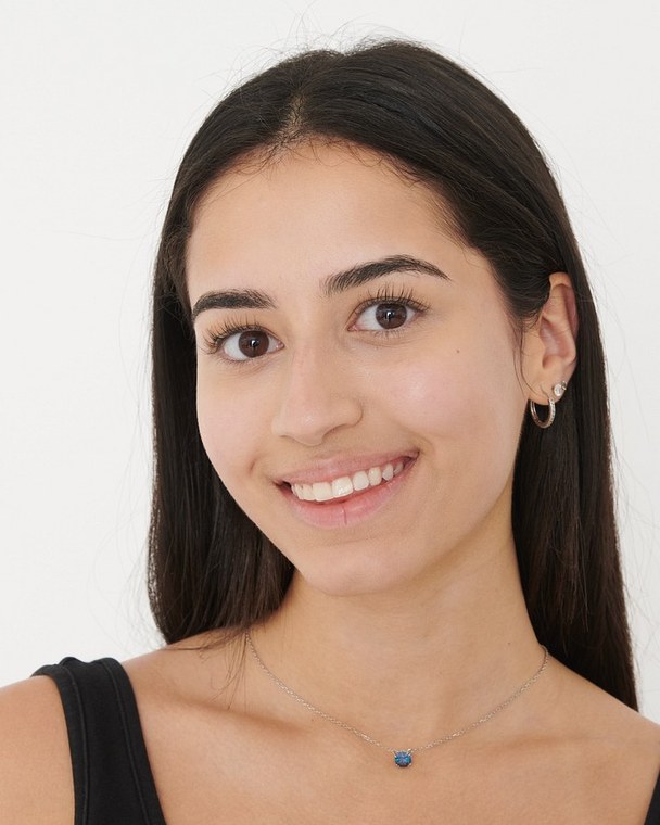 Leela Saili — headshot