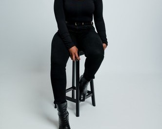 Linda Egwuekwe — Hand Model | TDA London