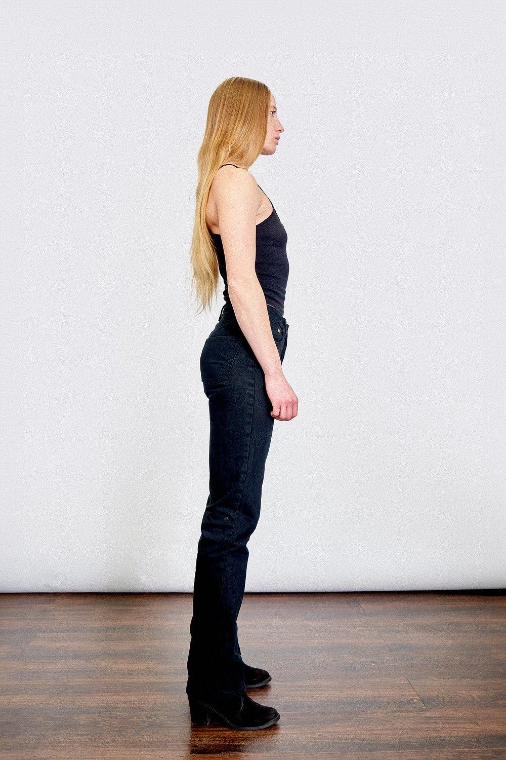 Molly Mcowan — Hand Model | TDA London